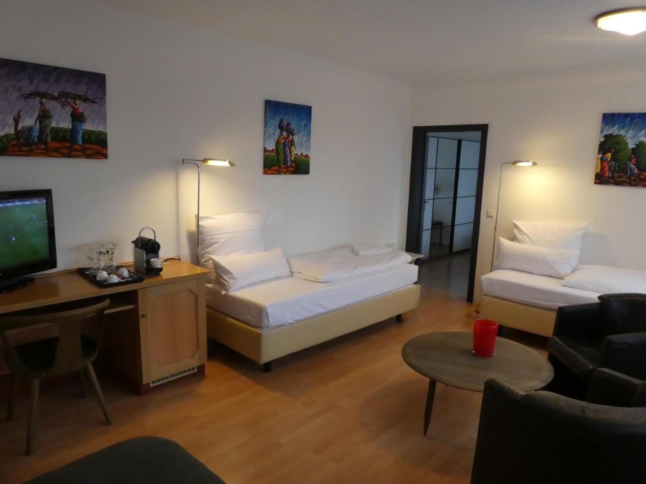 Hotel Restaurant Felderbock Nußloch المظهر الخارجي الصورة