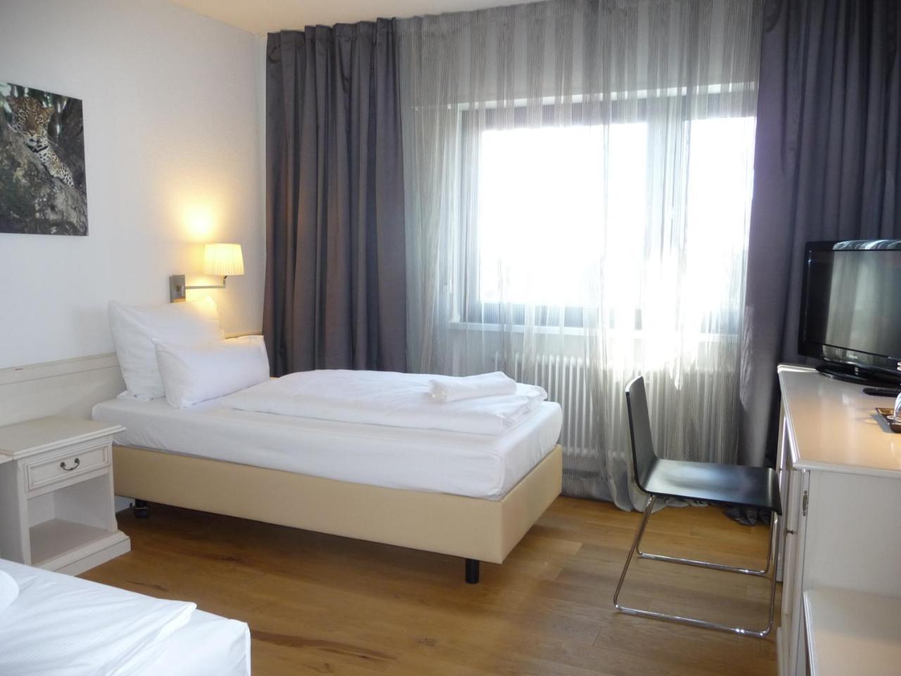 Hotel Restaurant Felderbock Nußloch المظهر الخارجي الصورة